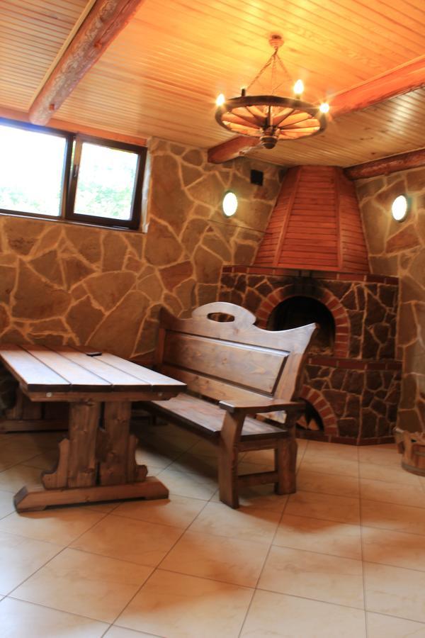 Sokolyne Gnizdo Hotel Korostov Екстериор снимка