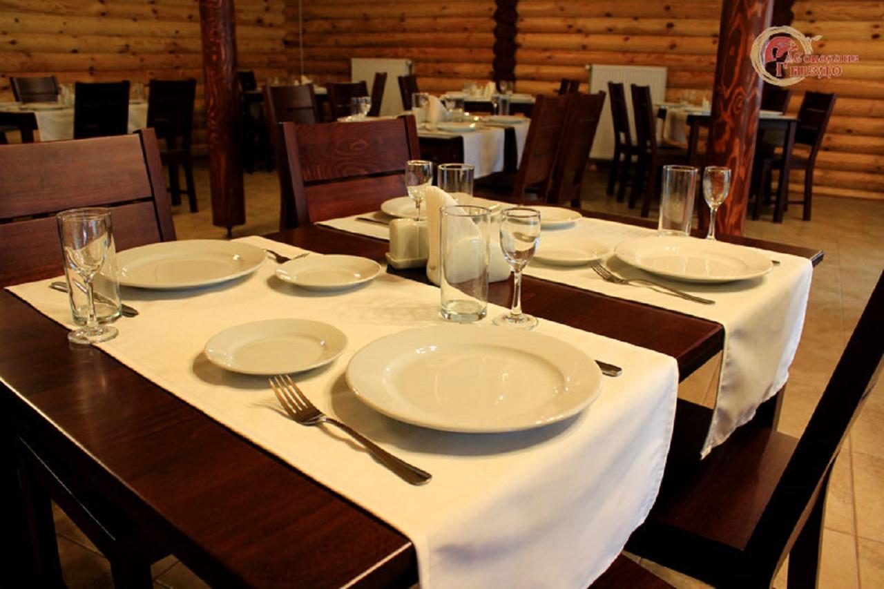 Sokolyne Gnizdo Hotel Korostov Екстериор снимка